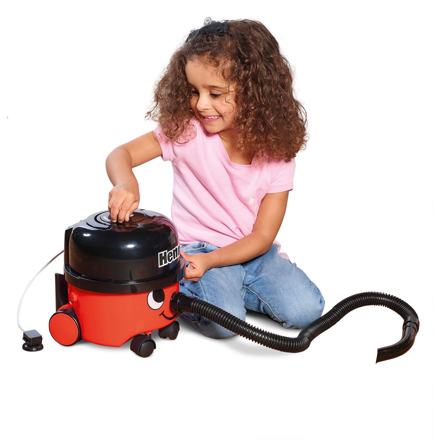 henry hoover cleaning set